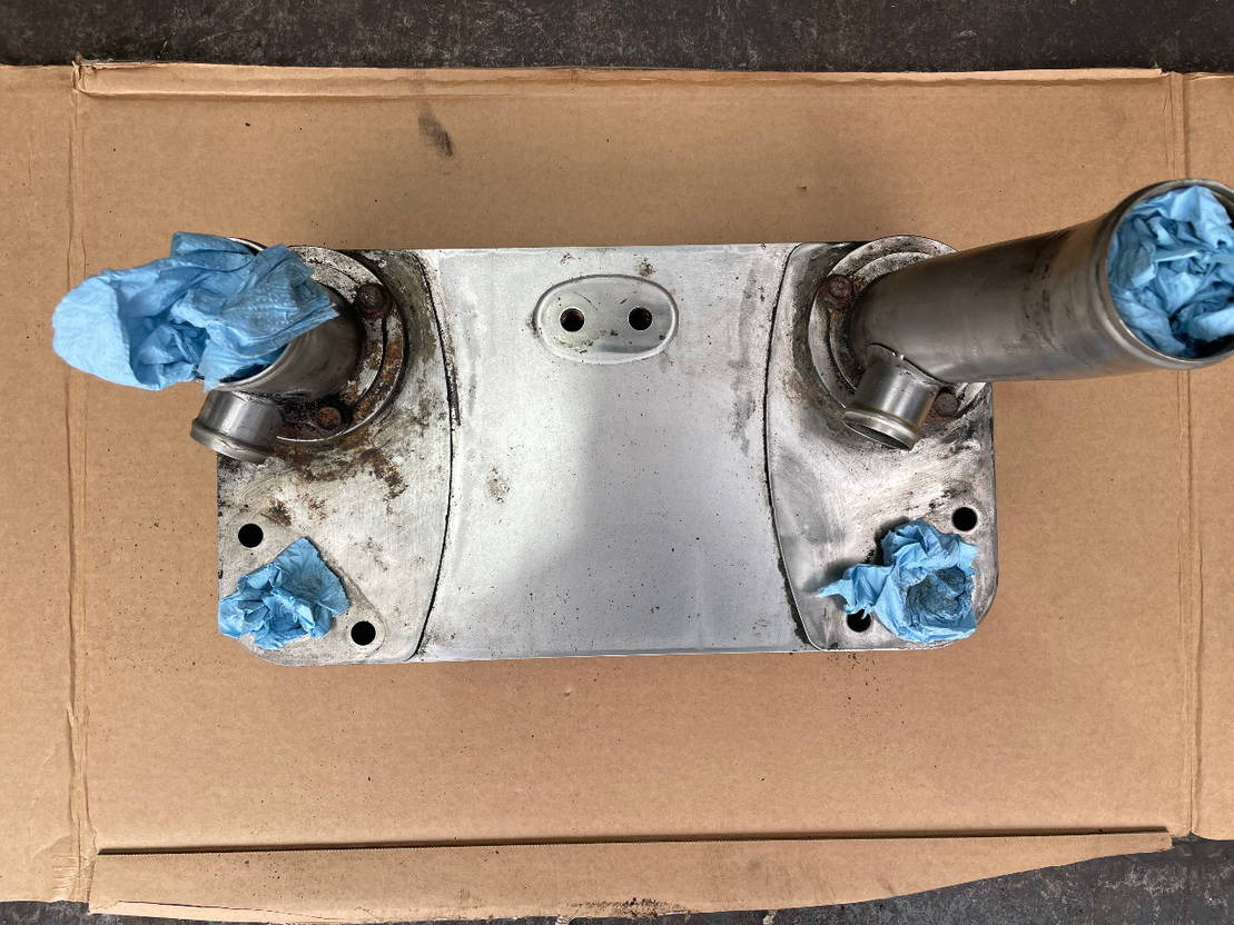 ZF ZF Ölkühler Wärmetauscher Getriebeölkühler Ecolife 6AP 1400 1700 - Enfriador de aceite para Autobús: foto 2 ZF ZF Ölkühler Wärmetauscher Getriebeölkühler Ecolife 6AP 1400 1700 - Enfriador de aceite para Autobús: foto 2