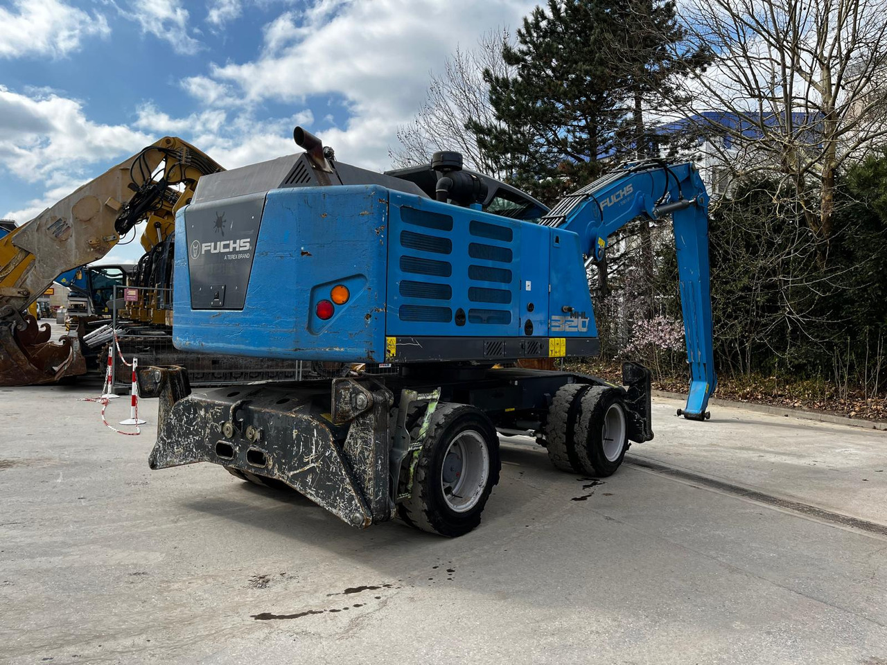 Fuchs MHL 320 F - Manipulador de materiales: foto 3 Fuchs MHL 320 F - Manipulador de materiales: foto 3