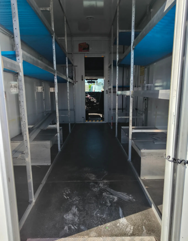 Furgoneta caja cerrada IVECO DAILY 35S14: foto 8 Furgoneta caja cerrada IVECO DAILY 35S14: foto 8