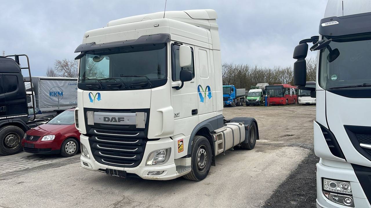 DAF XF 460 FT Retarder * Klima * EURO 6 - Cabeza tractora: foto 2 DAF XF 460 FT Retarder * Klima * EURO 6 - Cabeza tractora: foto 2