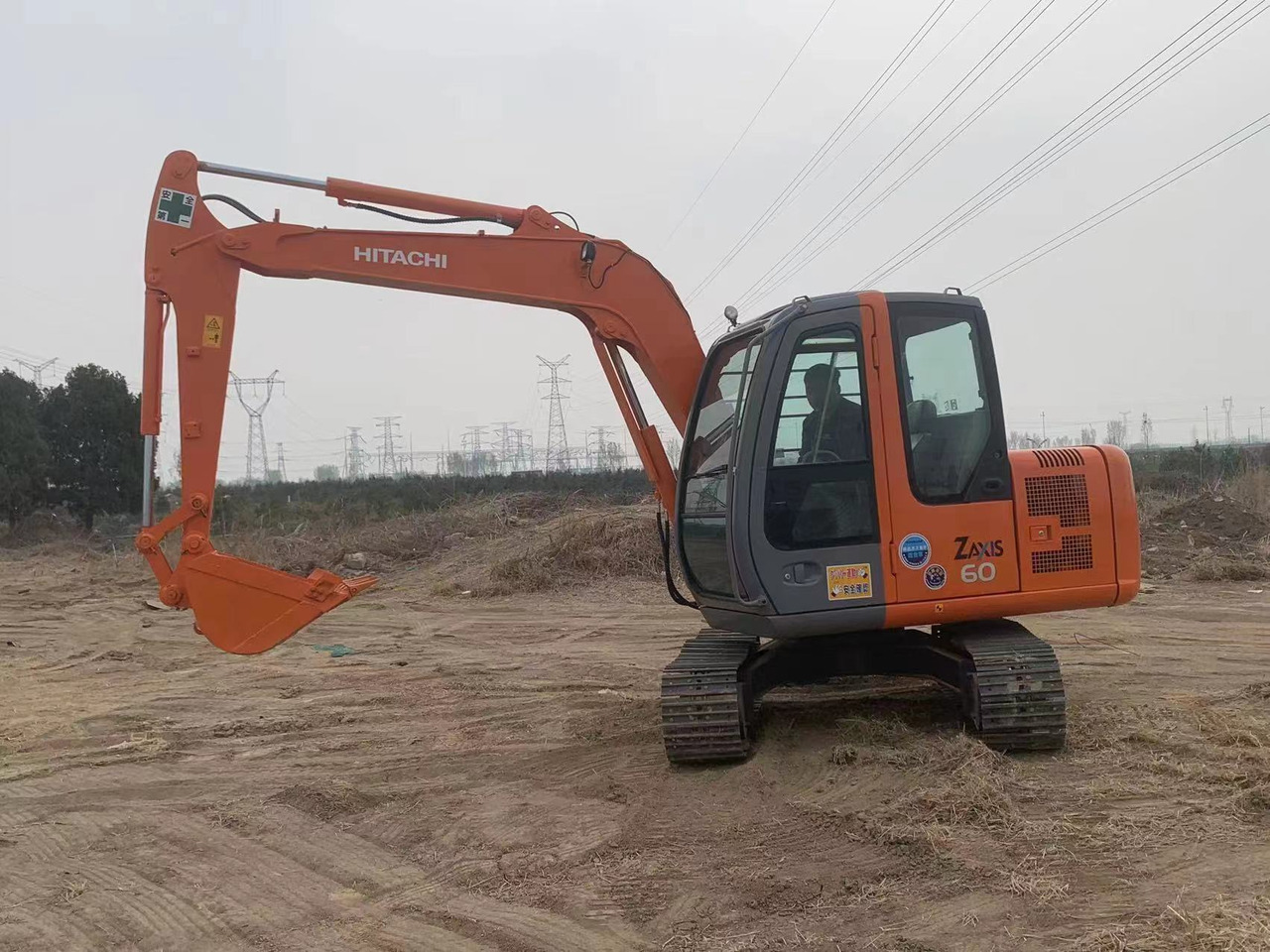 HITACHI ZX60 - Miniexcavadora: foto 1 HITACHI ZX60 - Miniexcavadora: foto 1