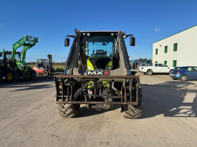 CLAAS ARION 520 - Tractor: foto 2 CLAAS ARION 520 - Tractor: foto 2