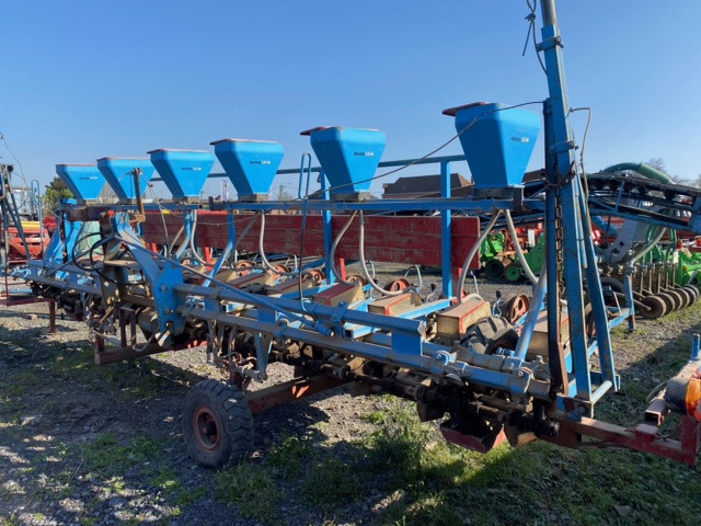 MONOSEM BR 12R - Sembradora de precisión: foto 4 MONOSEM BR 12R - Sembradora de precisión: foto 4