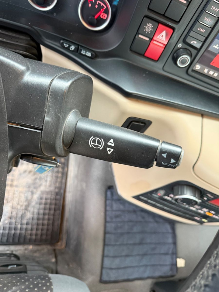 Camión volquete MAN 26.500: foto 11