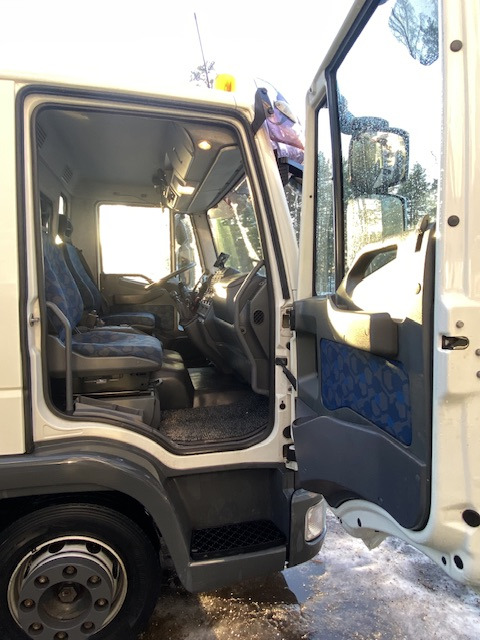 Camión portavehículos para transporte de materiales áridos IVECO EuroCargo 90E220: foto 8