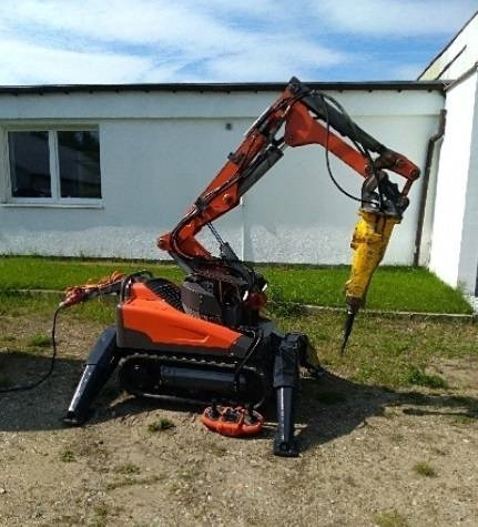 Husqvarna DXR140 - Miniexcavadora: foto 1 Husqvarna DXR140 - Miniexcavadora: foto 1
