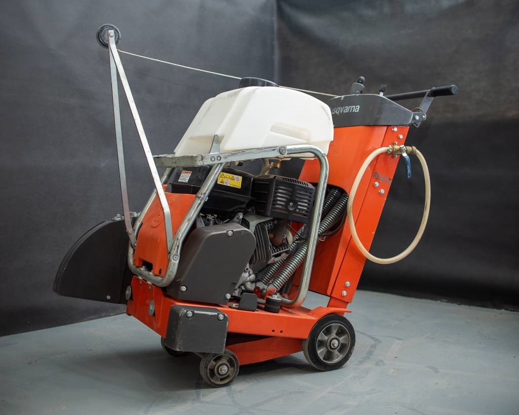 Husqvarna FS413 - Construcción de carreteras: foto 2 Husqvarna FS413 - Construcción de carreteras: foto 2