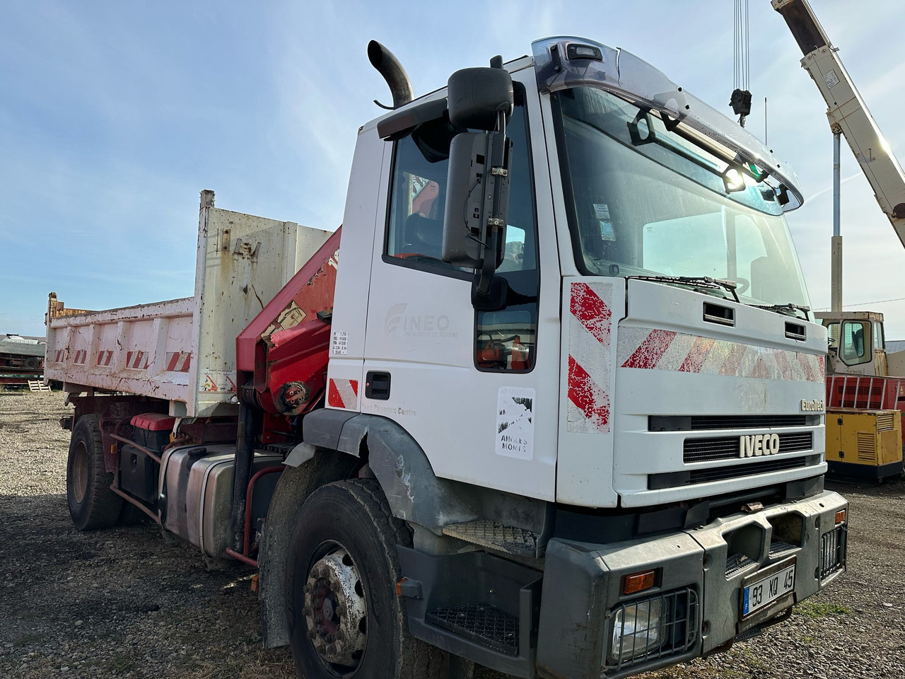 IVECO EUROTRAKKER TIPPER - Camión volquete: foto 4 IVECO EUROTRAKKER TIPPER - Camión volquete: foto 4