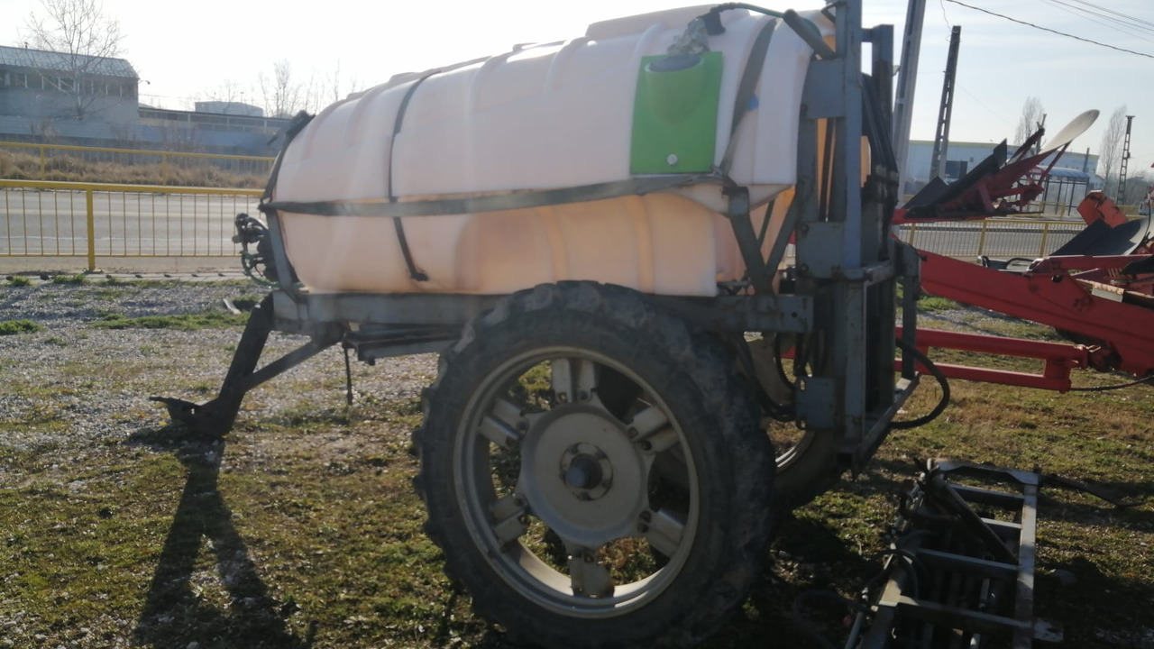 MET Wirax Sprayer 2000 - Pulverizador arrastrado: foto 1 MET Wirax Sprayer 2000 - Pulverizador arrastrado: foto 1