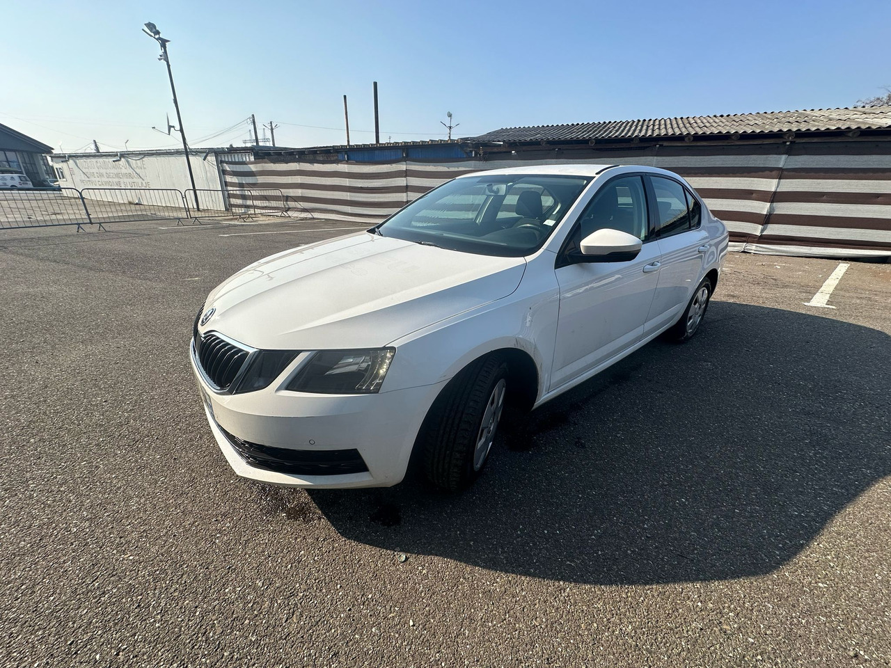 SKODA OCTAVIA - Sedan: foto 2 SKODA OCTAVIA - Sedan: foto 2