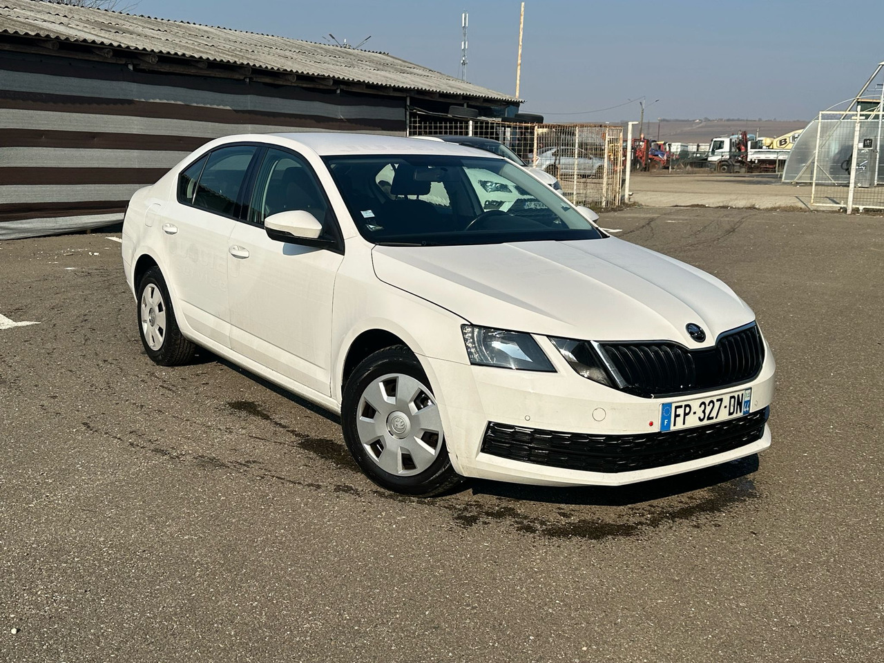SKODA OCTAVIA - Sedan: foto 1 SKODA OCTAVIA - Sedan: foto 1