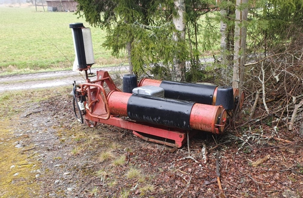 Elho 320, nostolaitemalli - Encintadora de pacas: foto 1 Elho 320, nostolaitemalli - Encintadora de pacas: foto 1