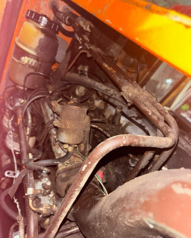 Tractor Fiat 780DT etukuormaajalla: foto 20
