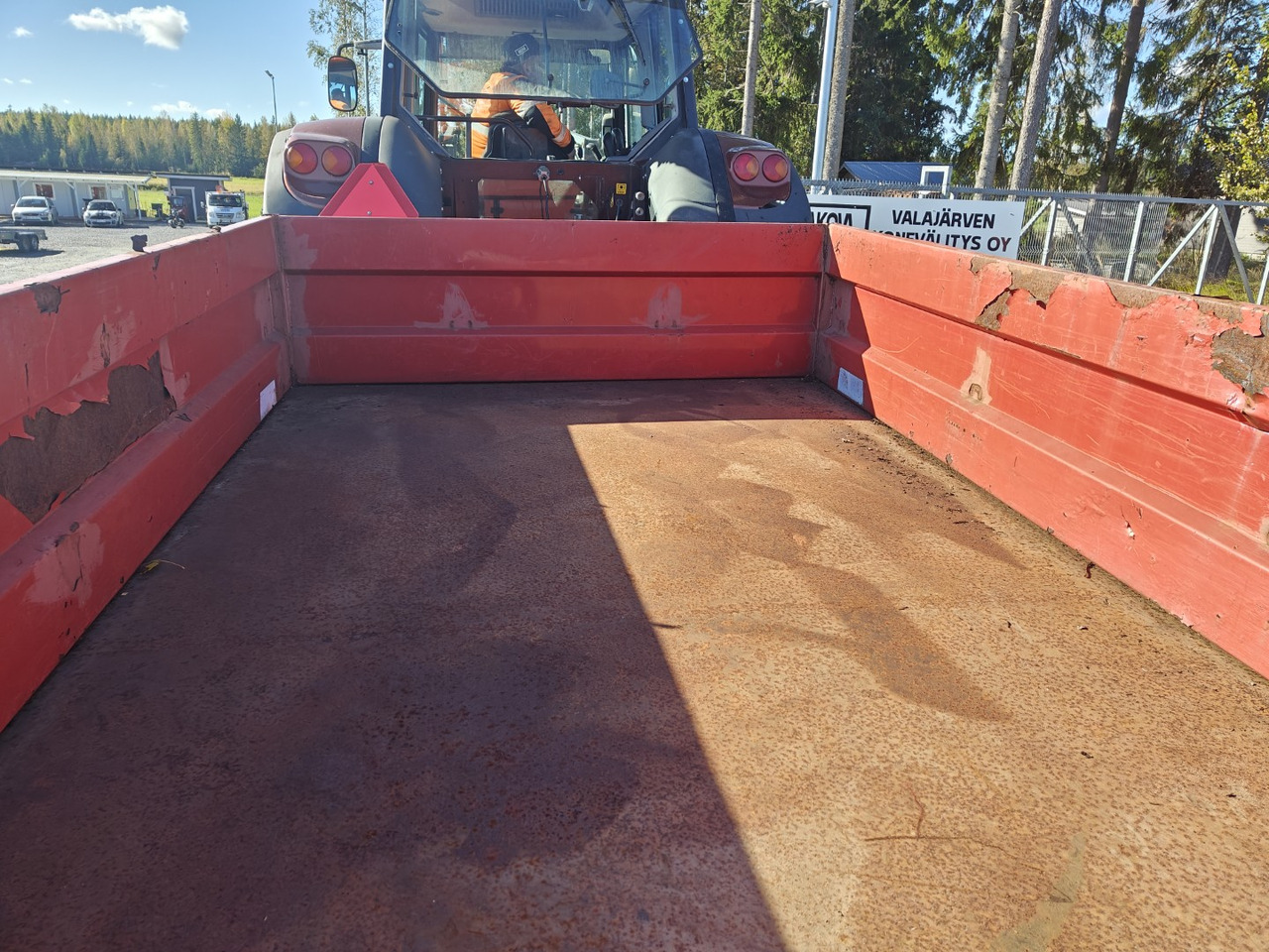 Kippiperävaunu 1-akselinen - Remolque volquete agrícola: foto 5 Kippiperävaunu 1-akselinen - Remolque volquete agrícola: foto 5