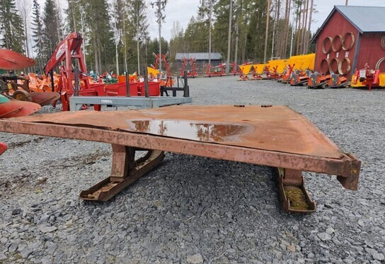 Remolque forestal Metsäreki - 300cm x 150cm kuormatilalla: foto 7