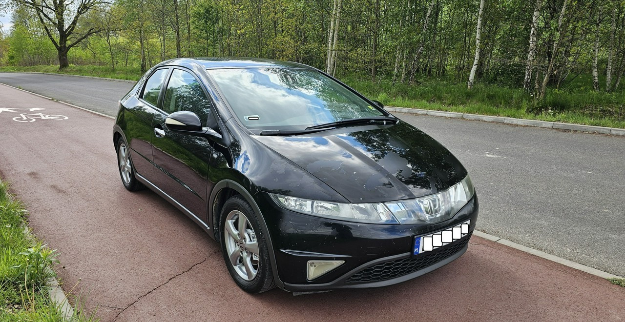 Honda Civic VIII bardzo ładna * pełnosprawna * - Coche: foto 2 Honda Civic VIII bardzo ładna * pełnosprawna * - Coche: foto 2