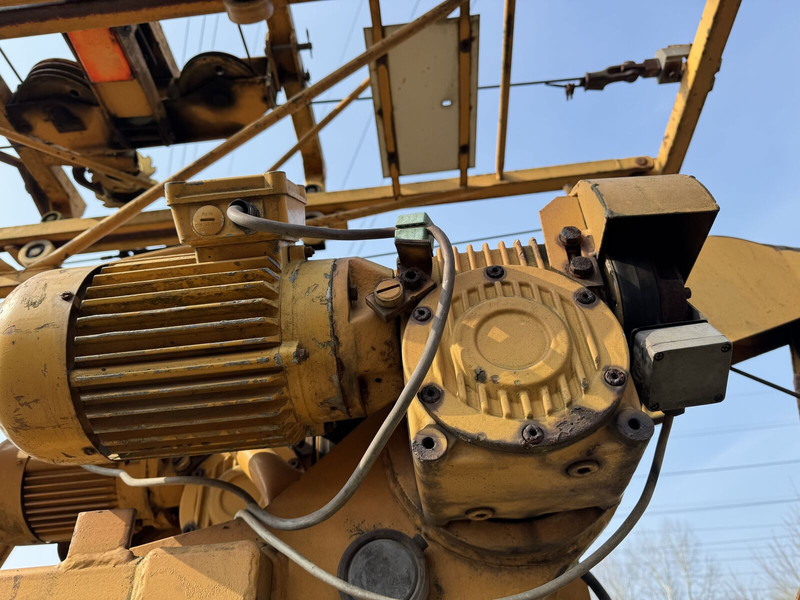 Liebherr 32K x2 in packet, 1993yom, cabin - Grúa automontante: foto 3 Liebherr 32K x2 in packet, 1993yom, cabin - Grúa automontante: foto 3