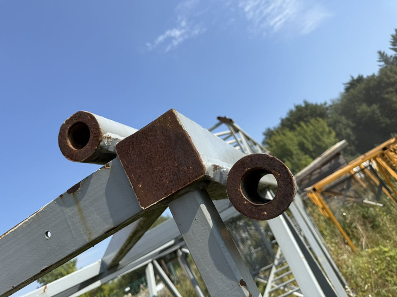 Liebherr 80HC 120HC 170HC towers + 120HC undercarriage - Grúa torre: foto 5 Liebherr 80HC 120HC 170HC towers + 120HC undercarriage - Grúa torre: foto 5