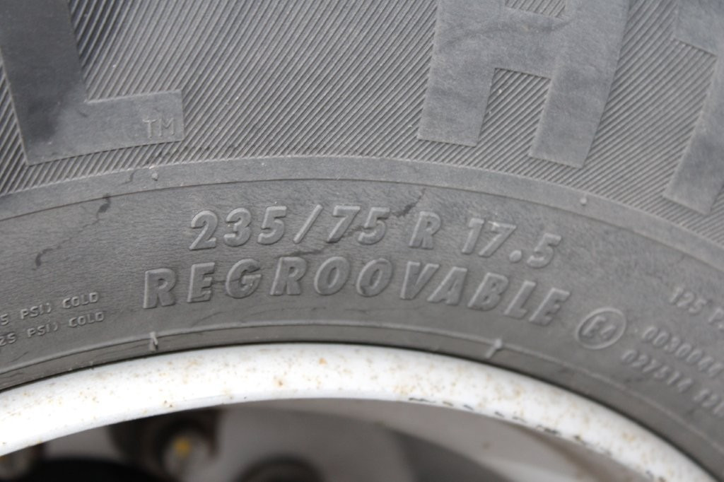 Remolque con toldo G.T.S. PJT 10N: foto 15