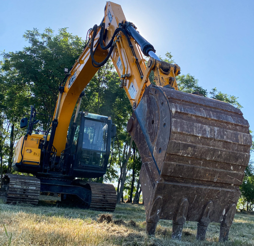 JCB JS131LC - Excavadora: foto 1 JCB JS131LC - Excavadora: foto 1