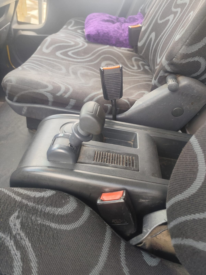 IVECO EUROCARGO 120E28P - Camión chasis: foto 3 IVECO EUROCARGO 120E28P - Camión chasis: foto 3