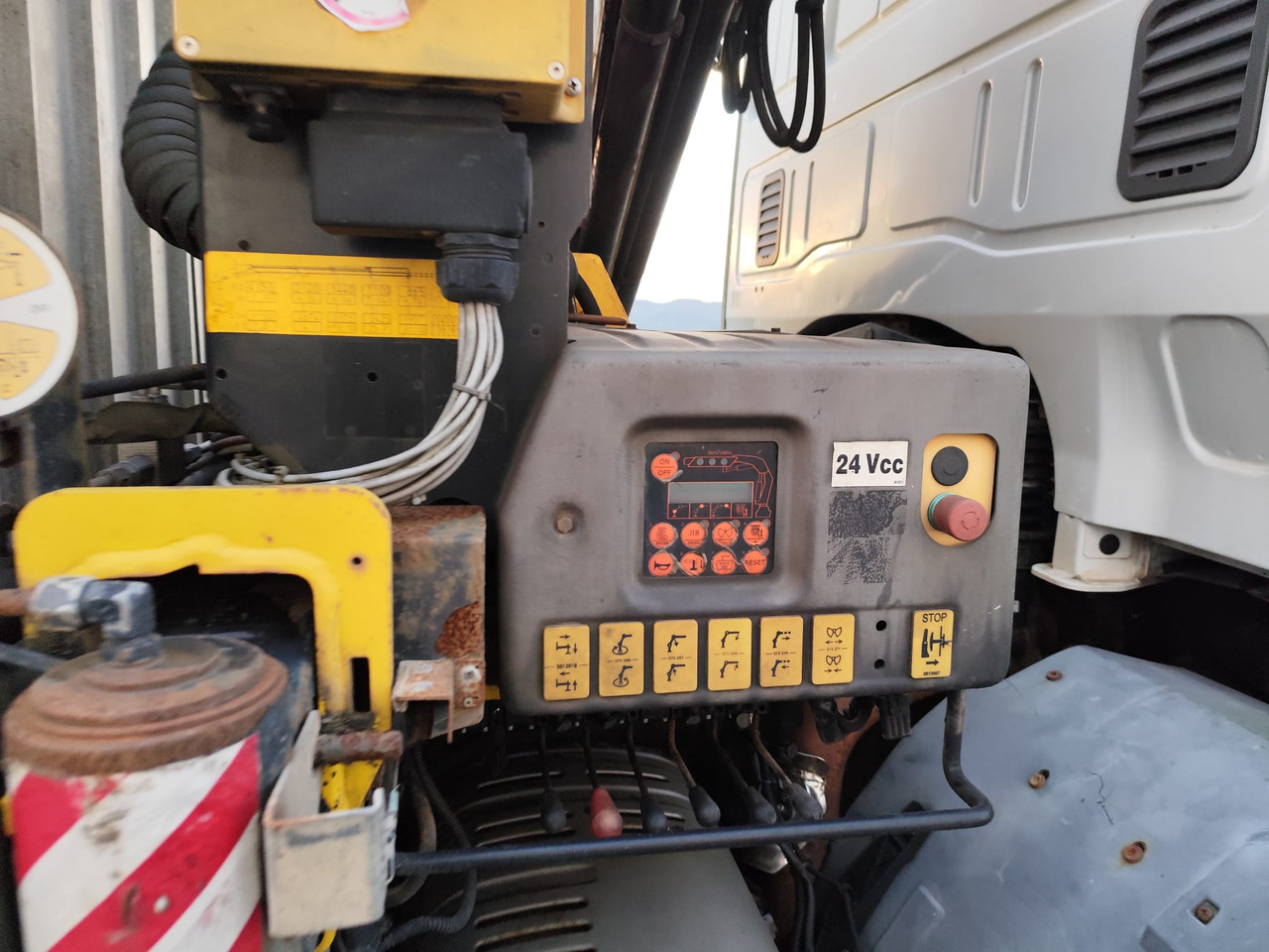 Camión grúa, Camión grúa IVECO EUROCARGO 180E25: foto 10 Camión grúa, Camión grúa IVECO EUROCARGO 180E25: foto 10