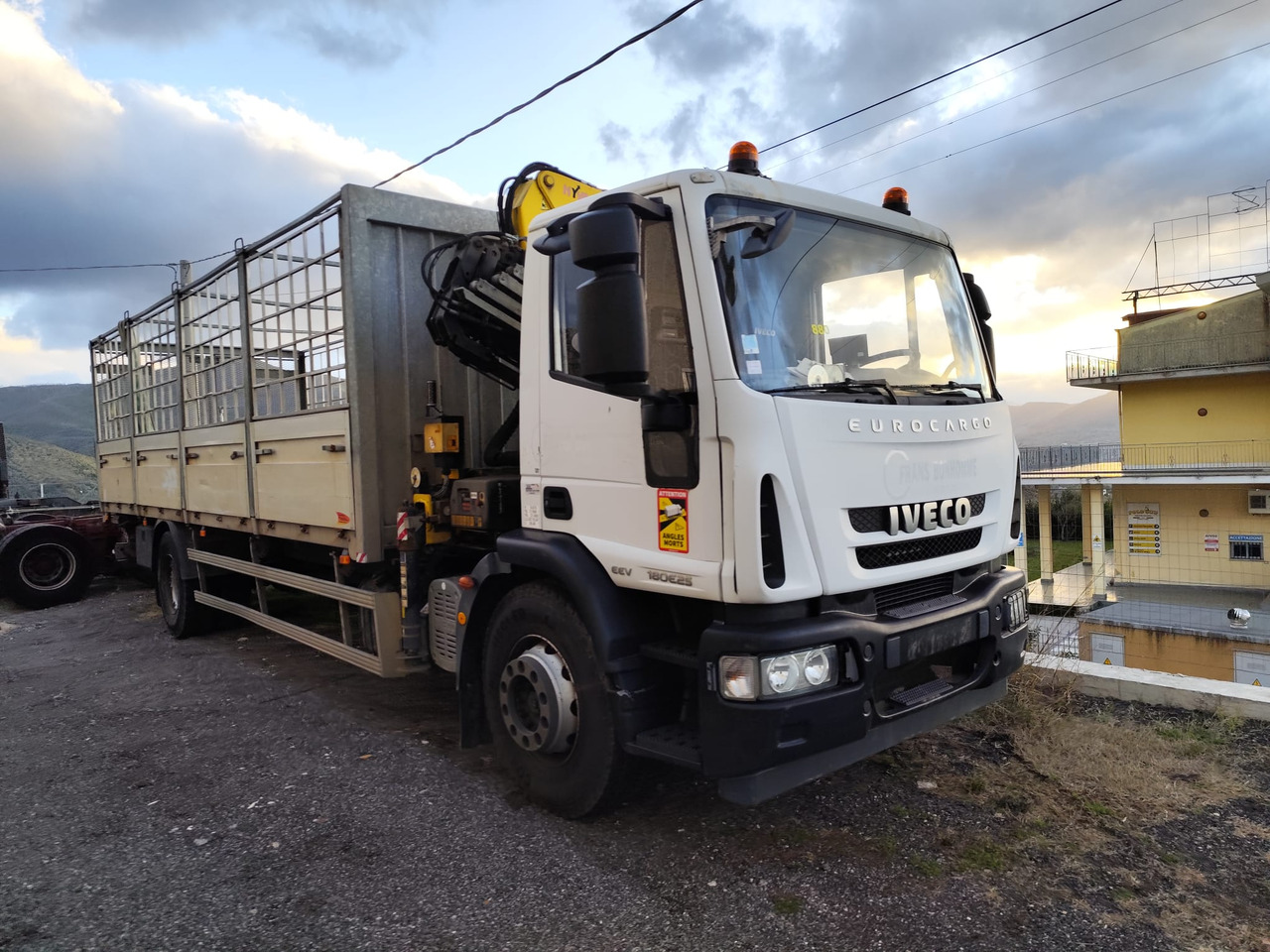 Camión grúa, Camión grúa IVECO EUROCARGO 180E25: foto 15 Camión grúa, Camión grúa IVECO EUROCARGO 180E25: foto 15