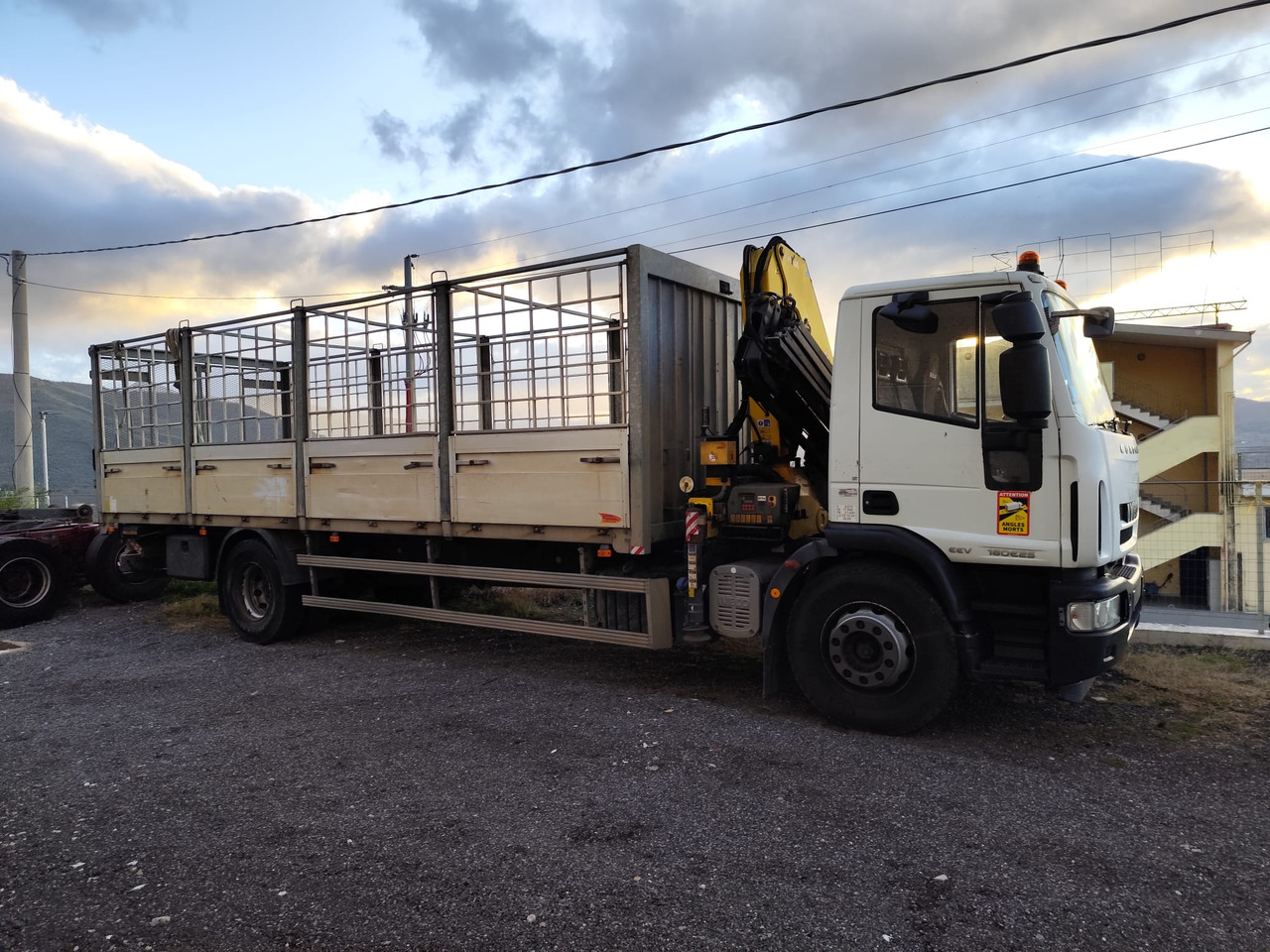 Camión grúa, Camión grúa IVECO EUROCARGO 180E25: foto 14 Camión grúa, Camión grúa IVECO EUROCARGO 180E25: foto 14