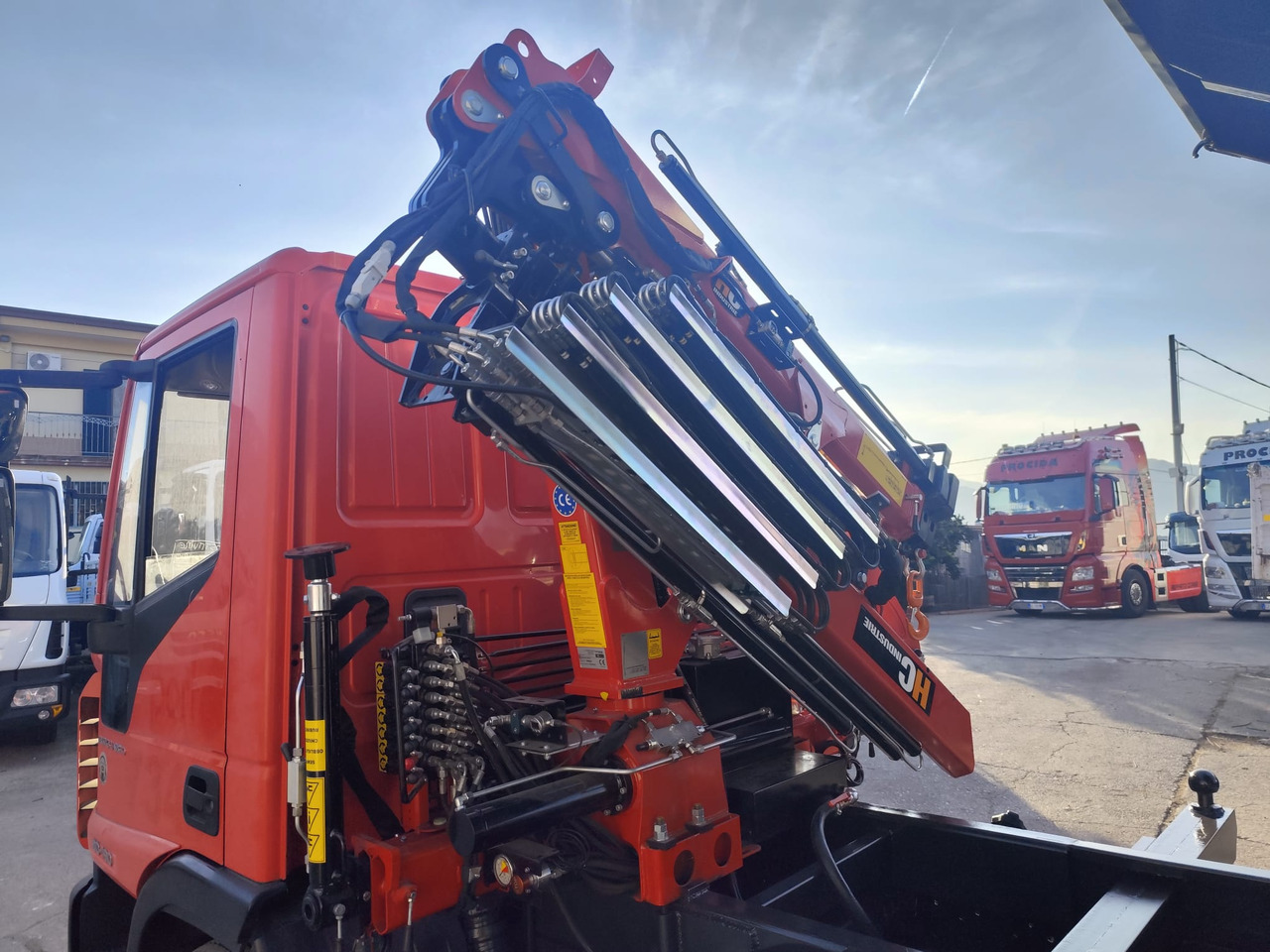 Camión grúa, Camión volquete IVECO EUROCARGO 80-190: foto 29