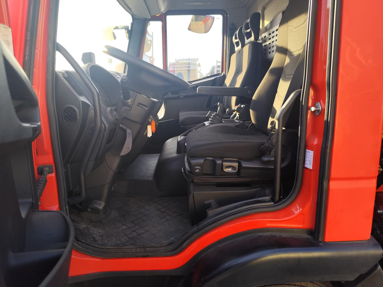 Camión grúa, Camión volquete IVECO EUROCARGO 80-190: foto 24