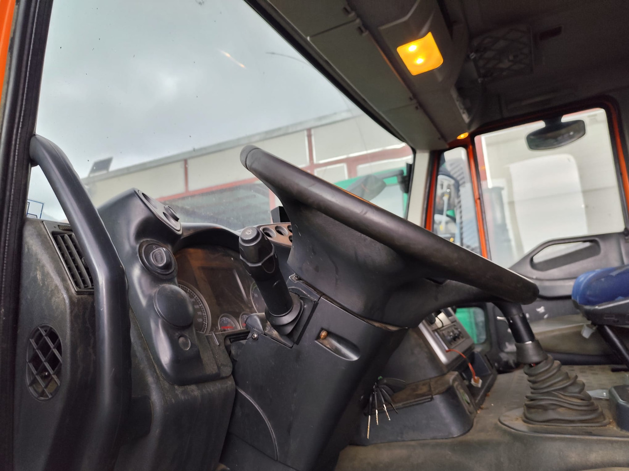 Camión grúa IVECO STRALIS 190S31: foto 17