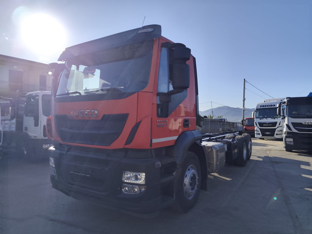 IVECO STRALIS 260S40 - Camión caja abierta: foto 1 IVECO STRALIS 260S40 - Camión caja abierta: foto 1