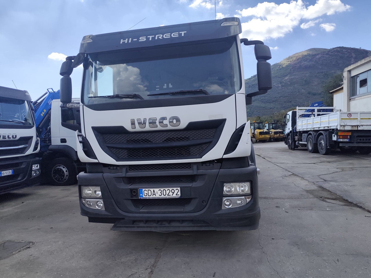 Camión volquete IVECO STRALIS AD 260S31: foto 21