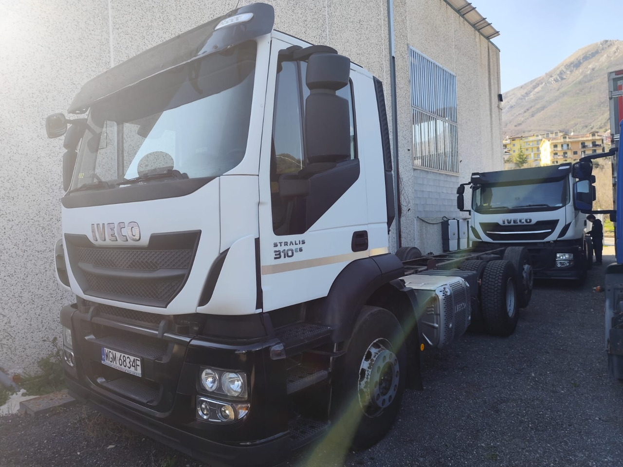 IVECO STRALIS AD 260S31 XP - Camión chasis: foto 4 IVECO STRALIS AD 260S31 XP - Camión chasis: foto 4