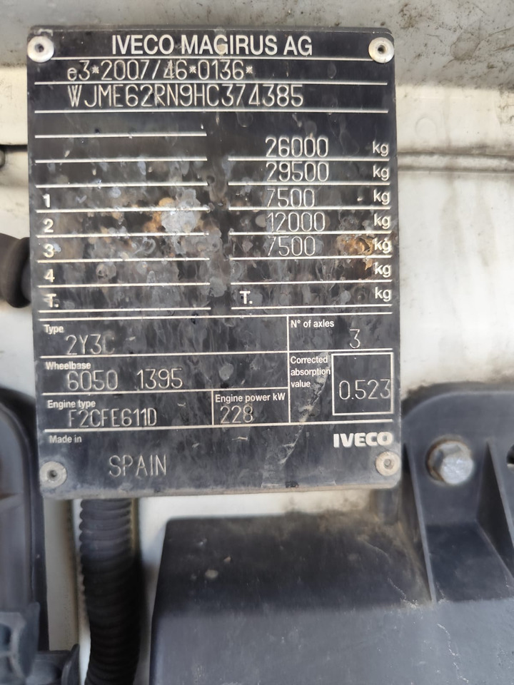 IVECO STRALIS AD 260S31 XP - Camión chasis: foto 3 IVECO STRALIS AD 260S31 XP - Camión chasis: foto 3