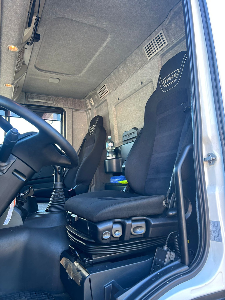 Camión chasis IVECO STRALIS AD 260S31 XP: foto 17 Camión chasis IVECO STRALIS AD 260S31 XP: foto 17