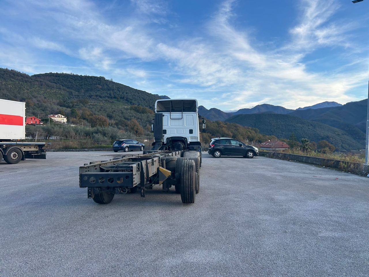 Camión chasis IVECO STRALIS AD 260S31 XP: foto 13