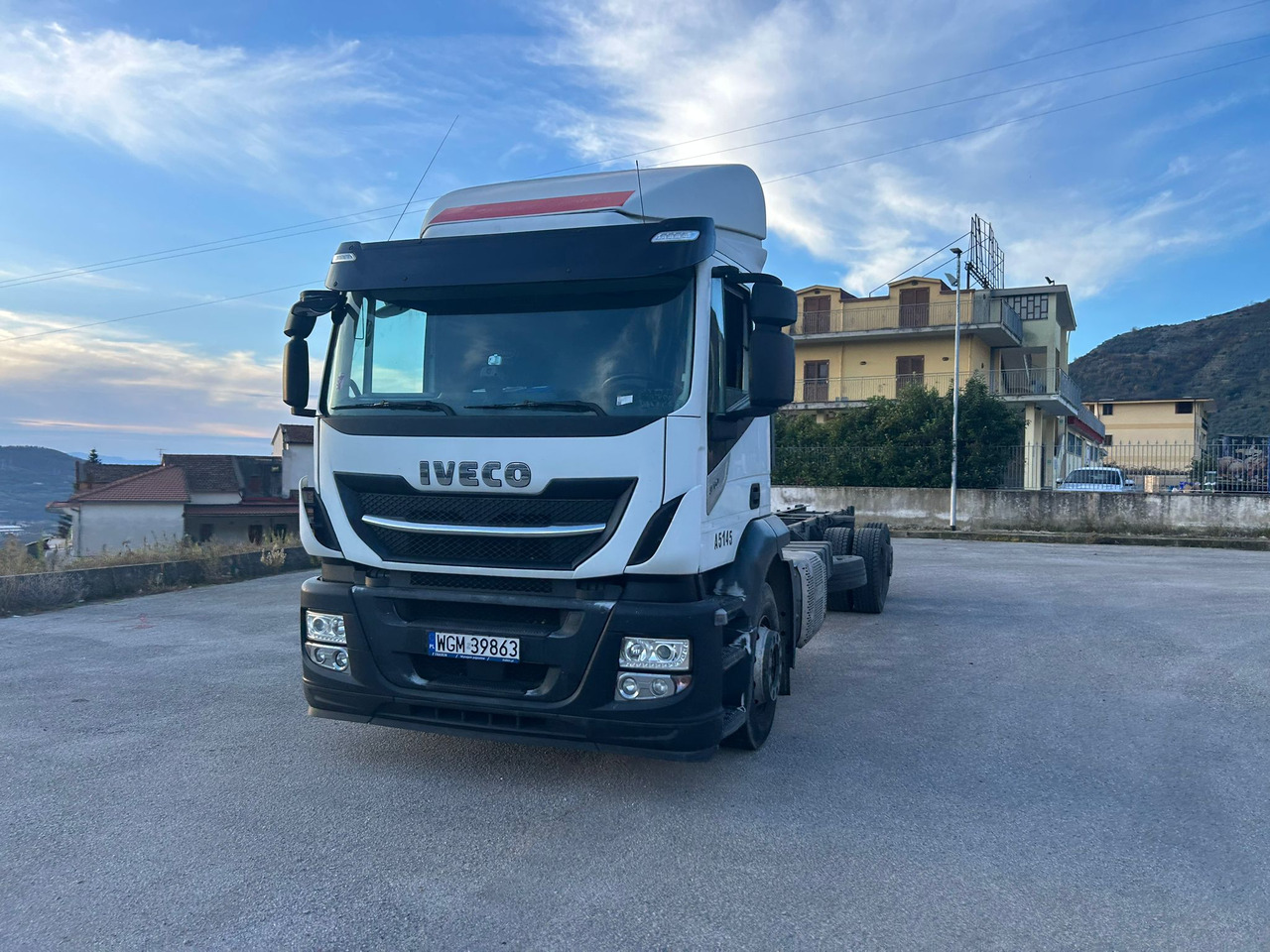 IVECO STRALIS AD 260S31 XP - Camión chasis: foto 4 IVECO STRALIS AD 260S31 XP - Camión chasis: foto 4