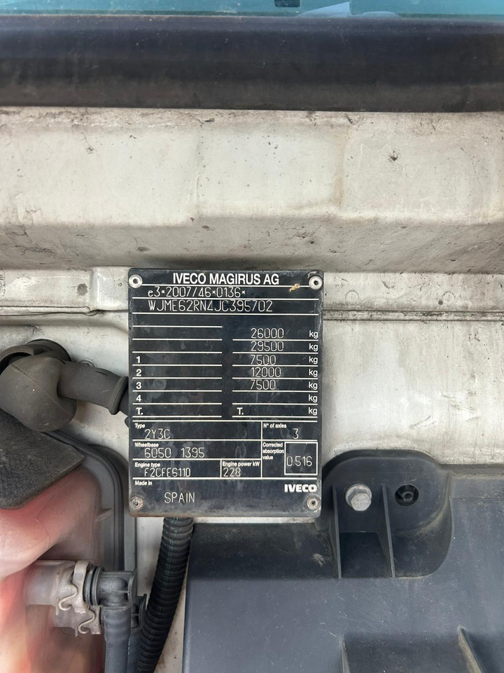 Camión chasis IVECO STRALIS AD 260S31 XP: foto 25