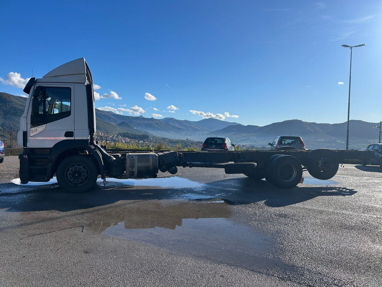 IVECO STRALIS AD 260S31 XP - Camión chasis: foto 2 IVECO STRALIS AD 260S31 XP - Camión chasis: foto 2