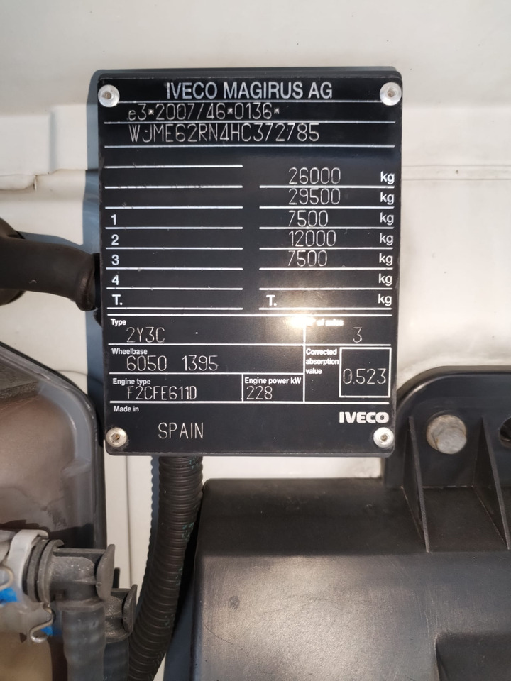 IVECO STRALIS AD 260S31 XP - Camión chasis: foto 2 IVECO STRALIS AD 260S31 XP - Camión chasis: foto 2