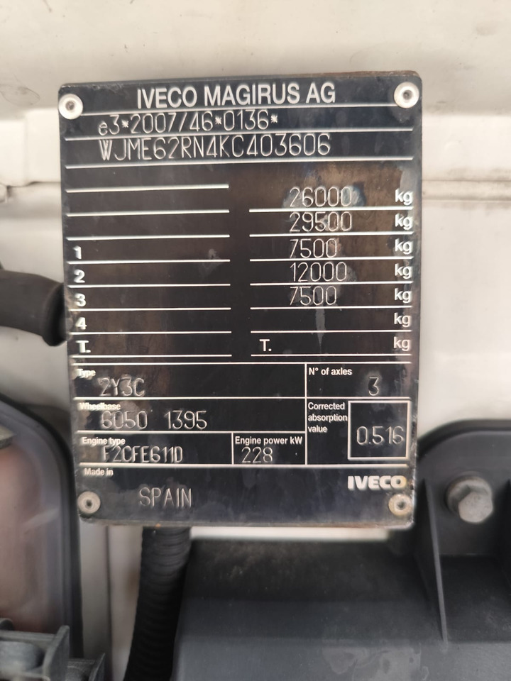 IVECO STRALIS AD 260S31 Y/P - Camión volquete, Camión grúa: foto 2 IVECO STRALIS AD 260S31 Y/P - Camión volquete, Camión grúa: foto 2