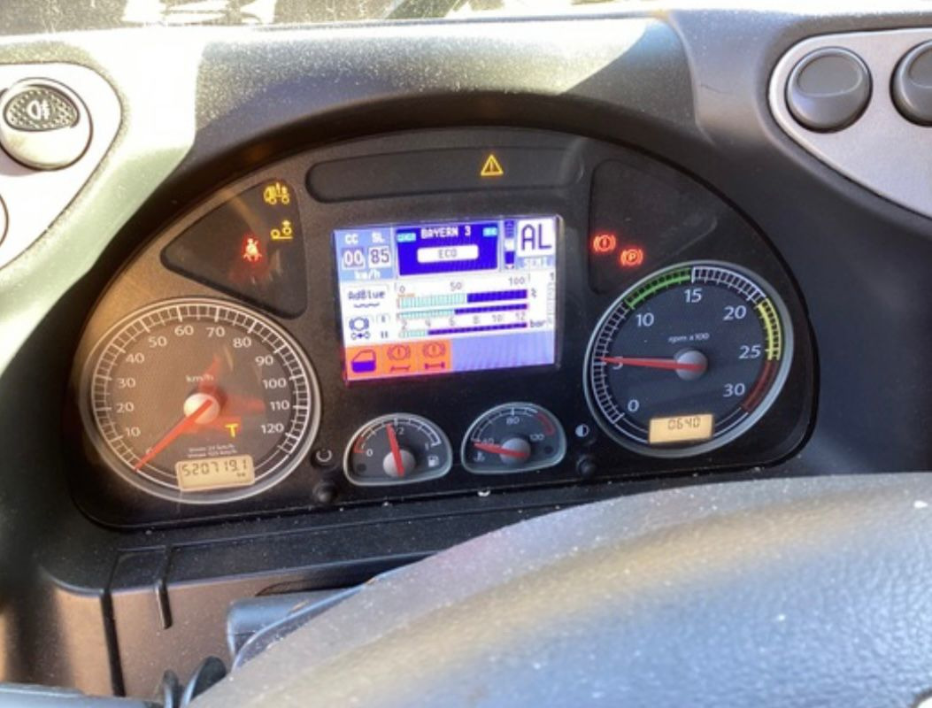 IVECO STRALIS CUBE AD260S42 - Camión portacontenedore/ Intercambiable: foto 2 IVECO STRALIS CUBE AD260S42 - Camión portacontenedore/ Intercambiable: foto 2