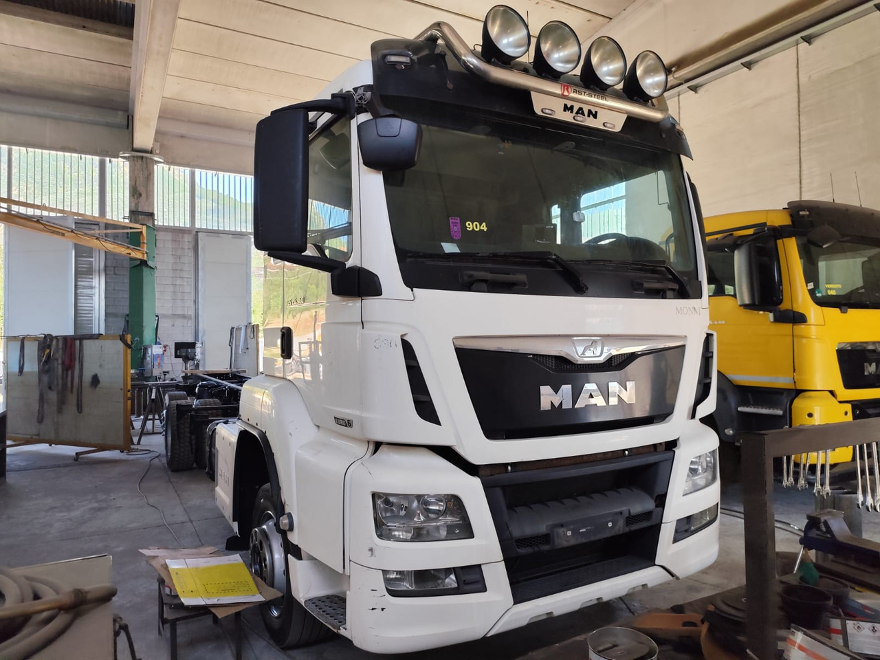 MAN TGS 26.360 - Camión caja abierta: foto 1 MAN TGS 26.360 - Camión caja abierta: foto 1