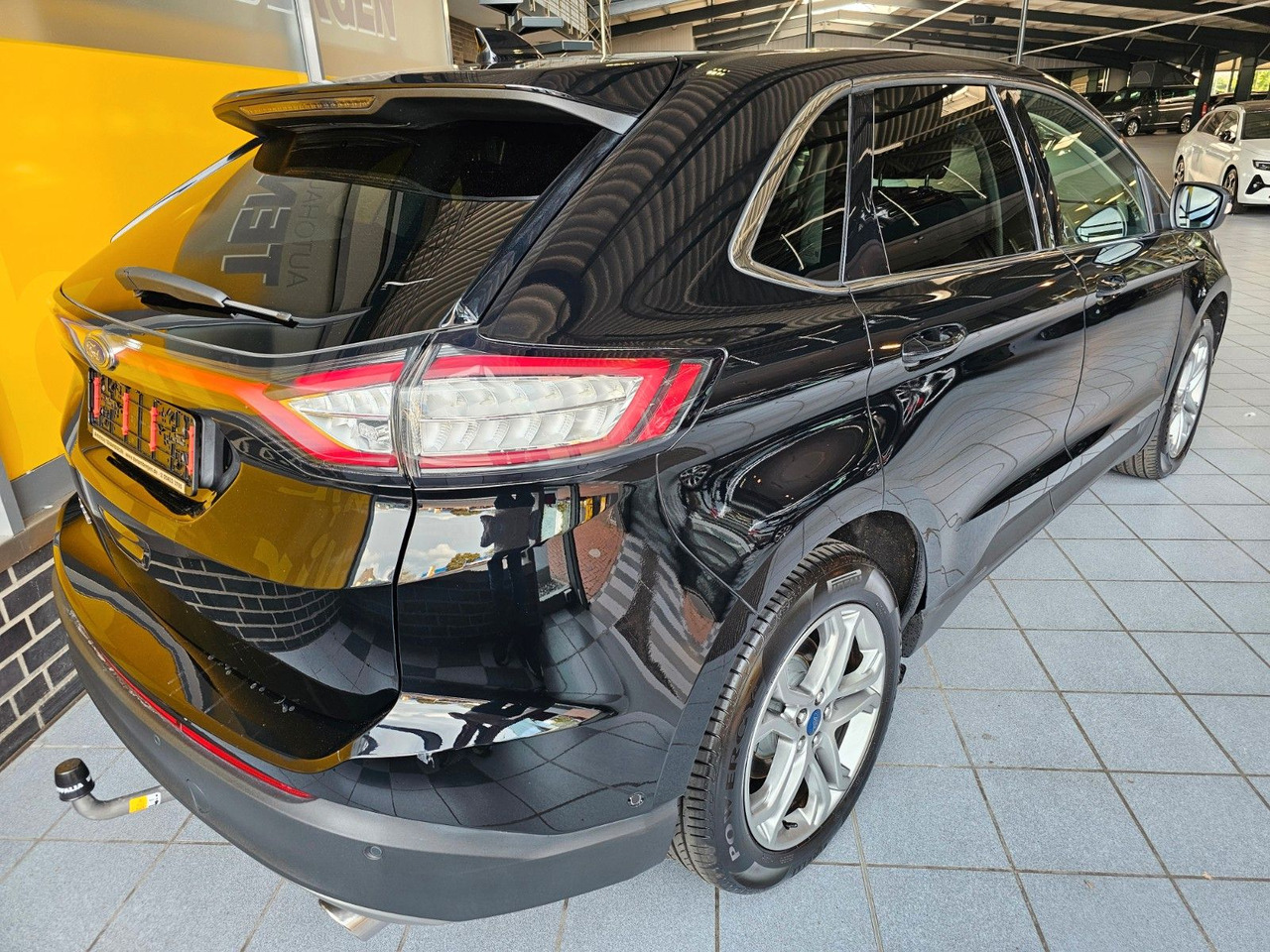 Ford Edge Titanium 4x4 AHK ACC SchiebeDach Navi LED - SUV/ Todoterreno: foto 2 Ford Edge Titanium 4x4 AHK ACC SchiebeDach Navi LED - SUV/ Todoterreno: foto 2