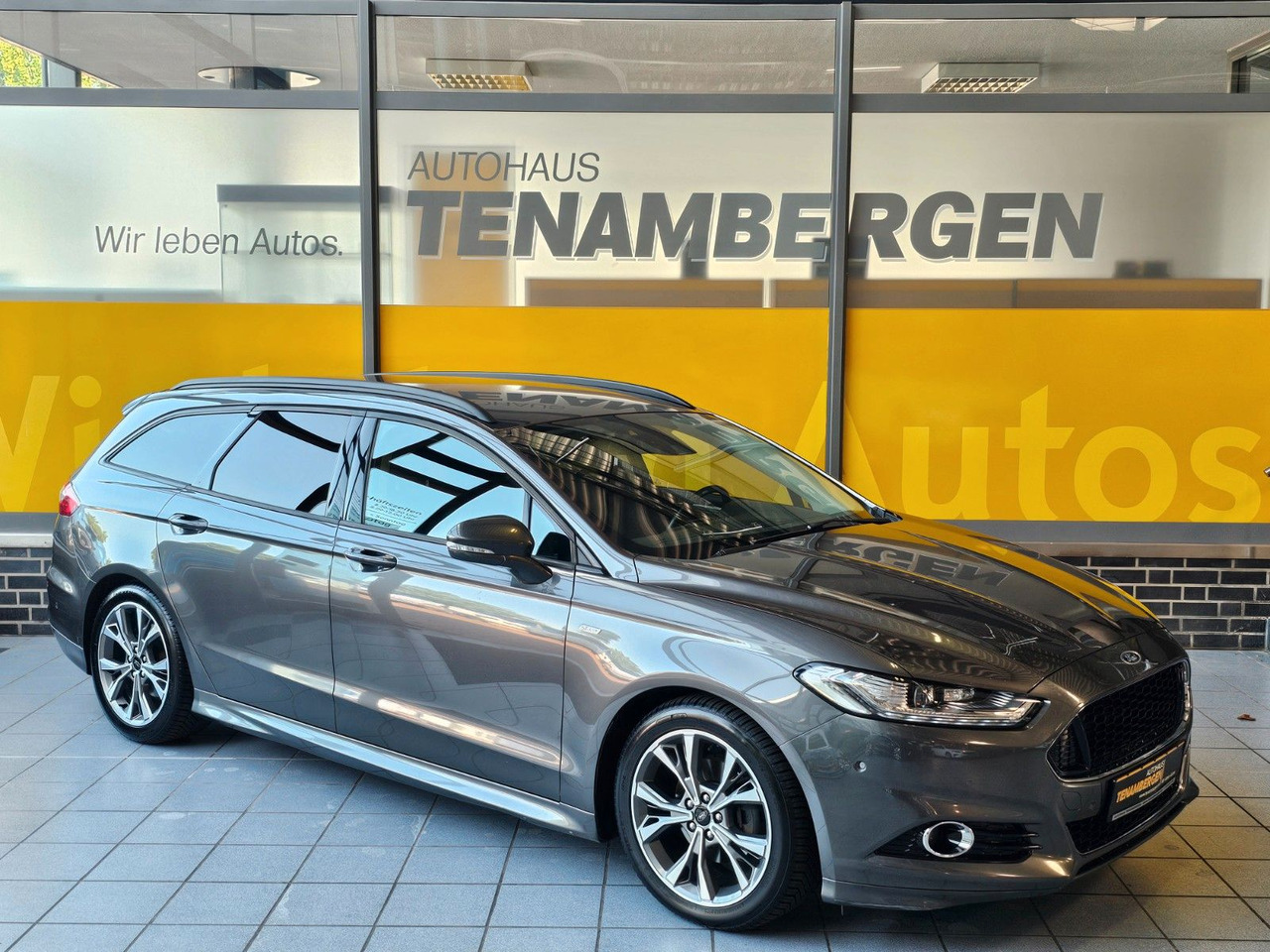 Ford Mondeo Turnier ST-Line LED Scheinwerfer - Coche: foto 1 Ford Mondeo Turnier ST-Line LED Scheinwerfer - Coche: foto 1