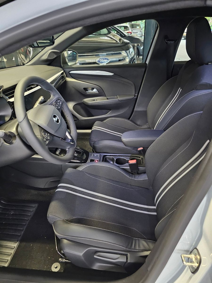 Opel Corsa F 1.2 GS AT-8 Lenkradheizg. Kamera LED ACC - Sedan: foto 5 Opel Corsa F 1.2 GS AT-8 Lenkradheizg. Kamera LED ACC - Sedan: foto 5