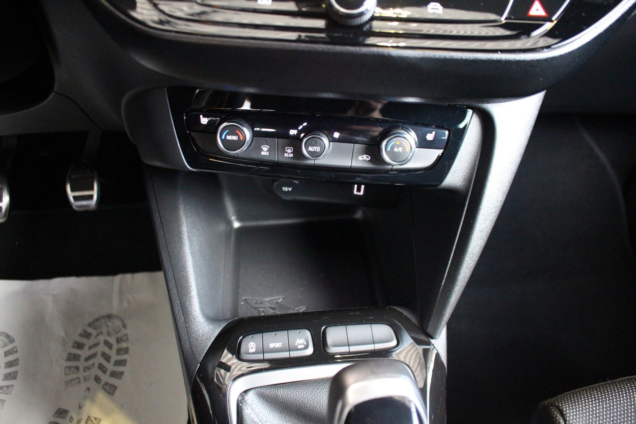 Coche Opel Corsa F GS Line Navi DAB 180°Kamera Keyless: foto 17