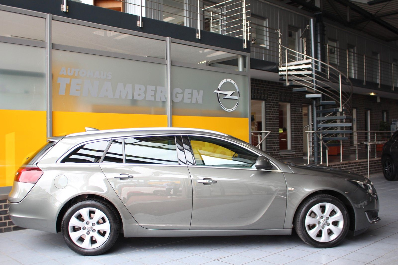 Opel Insignia A ST Innovation AHK Panodach OPC Line - Coche: foto 3 Opel Insignia A ST Innovation AHK Panodach OPC Line - Coche: foto 3