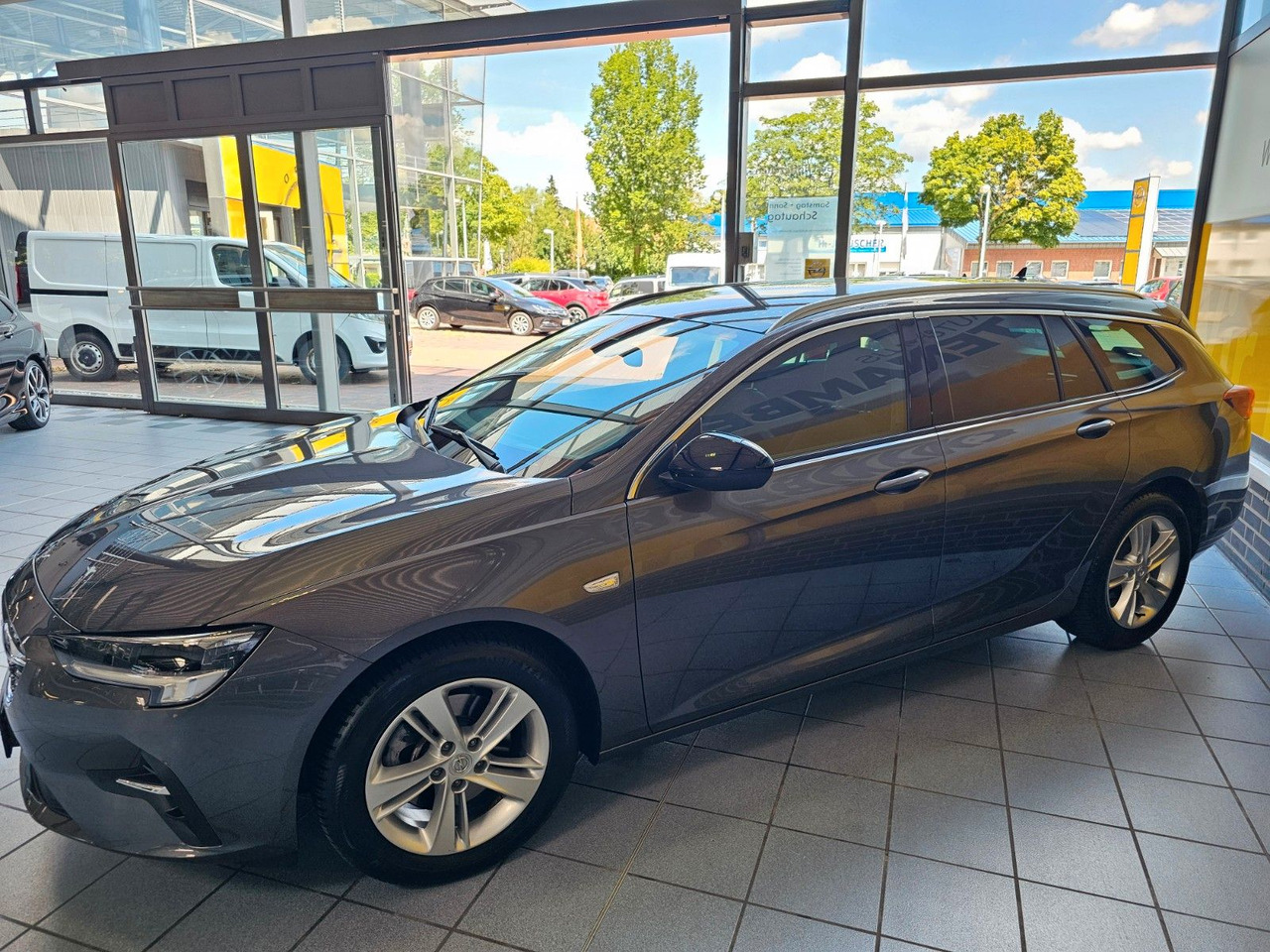 Opel Insignia B ST Business IntelliLux LED Tot Winkel - Coche familiar: foto 3 Opel Insignia B ST Business IntelliLux LED Tot Winkel - Coche familiar: foto 3
